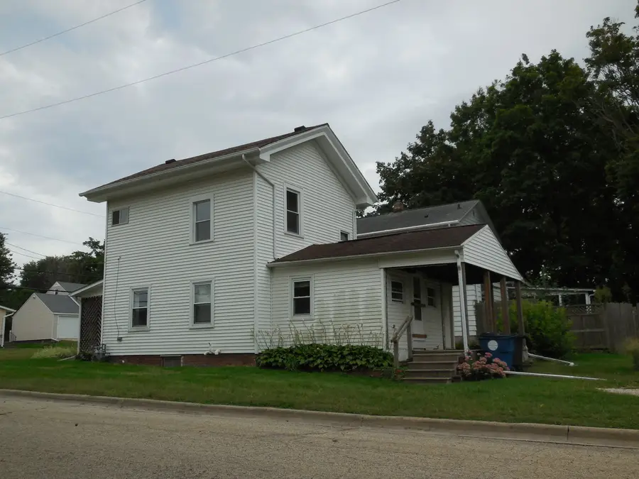 506 S 1st Street, Princeton, IL 61356 - #3