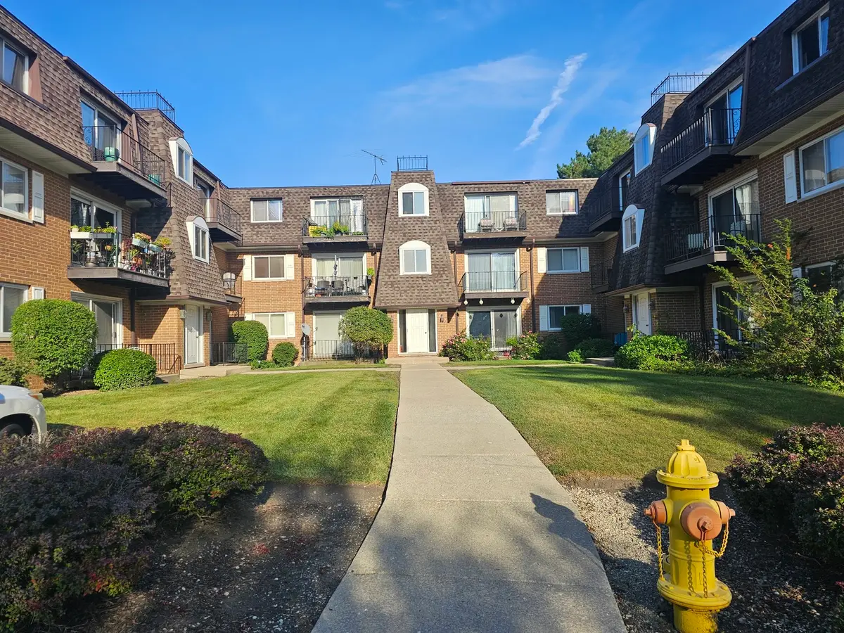 1903 Golf Road #1B, Mount Prospect, IL 60056 - #1