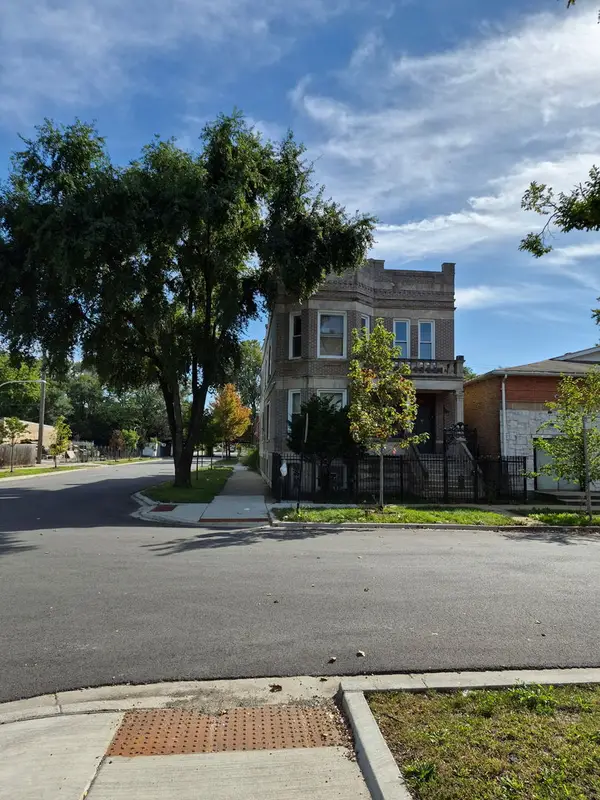 2901 W Arthington Street, Chicago, IL 60612