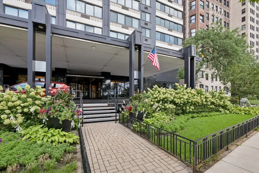 1440 N Lake Shore Drive #12H, Chicago, IL 60610 - #2