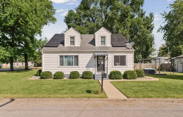 307 W Green Street, Newman, IL 61942