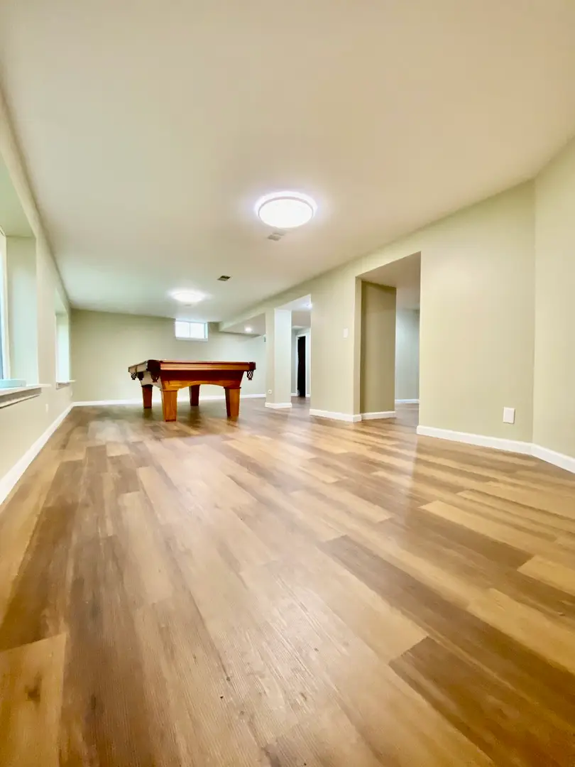 125 E Kimball Avenue, Woodstock, IL 60098 - #2