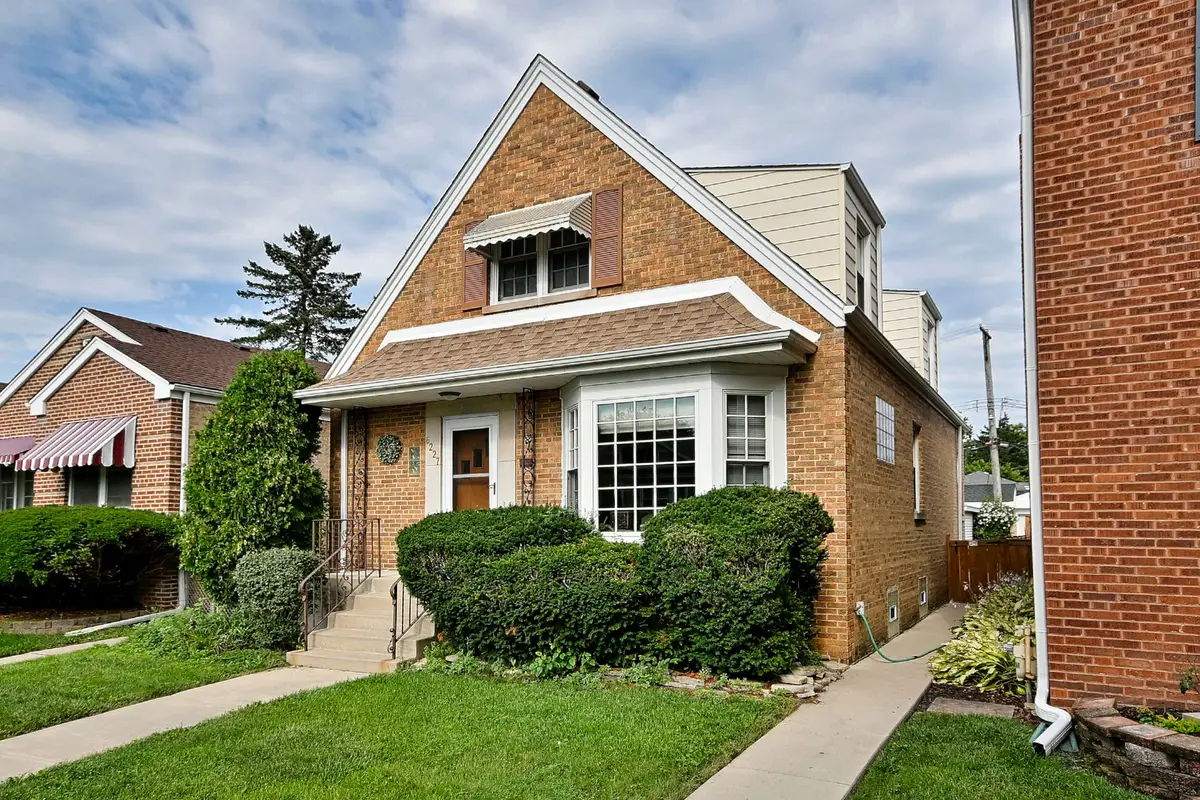 6227 N Naper Avenue, Chicago, IL 60631 - #1