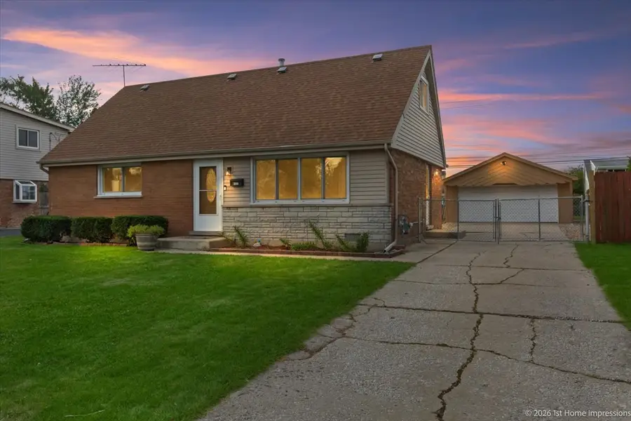 6927 Olympic Drive, Bridgeview, IL 60455 - #2