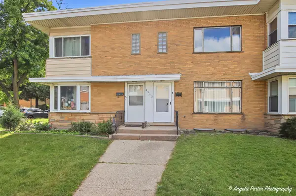 4912 Crain Street E #B, Skokie, IL 60077