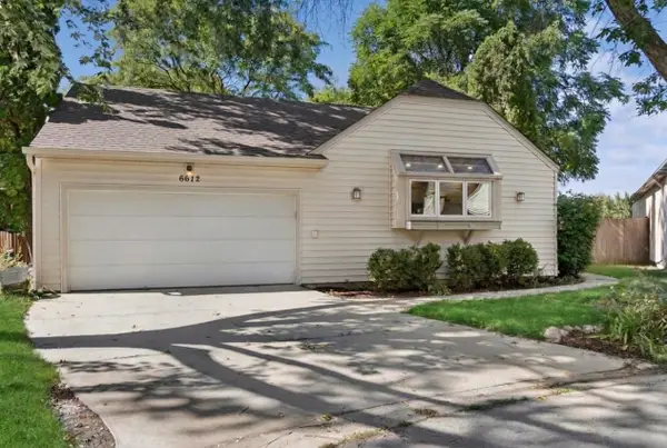 6612 Fernwood Drive, Lisle, IL 60532