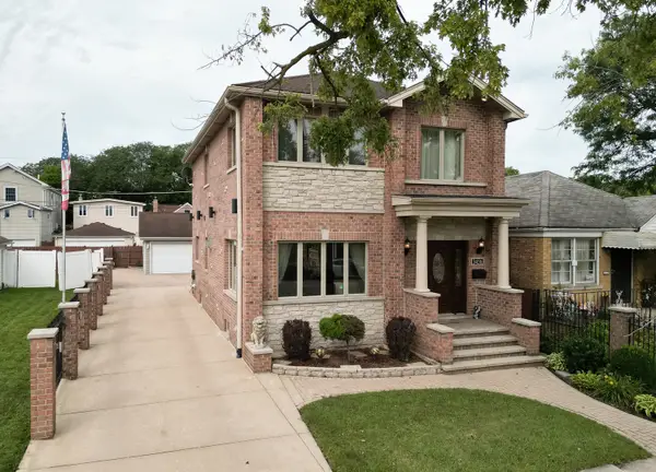 3456 N Pioneer Avenue, Chicago, IL 60634