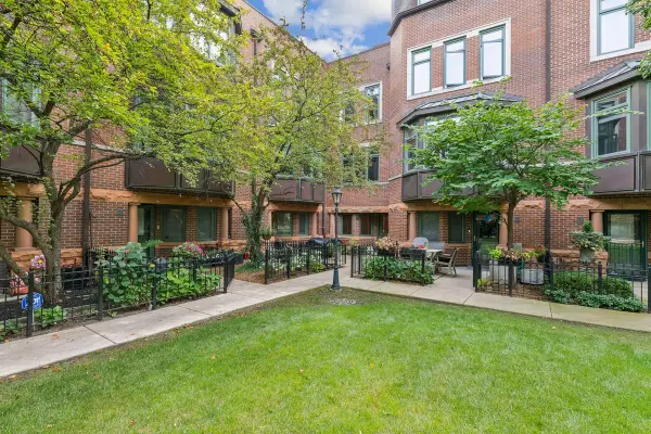 1351 W Altgeld Street #4I, Chicago, IL 60614