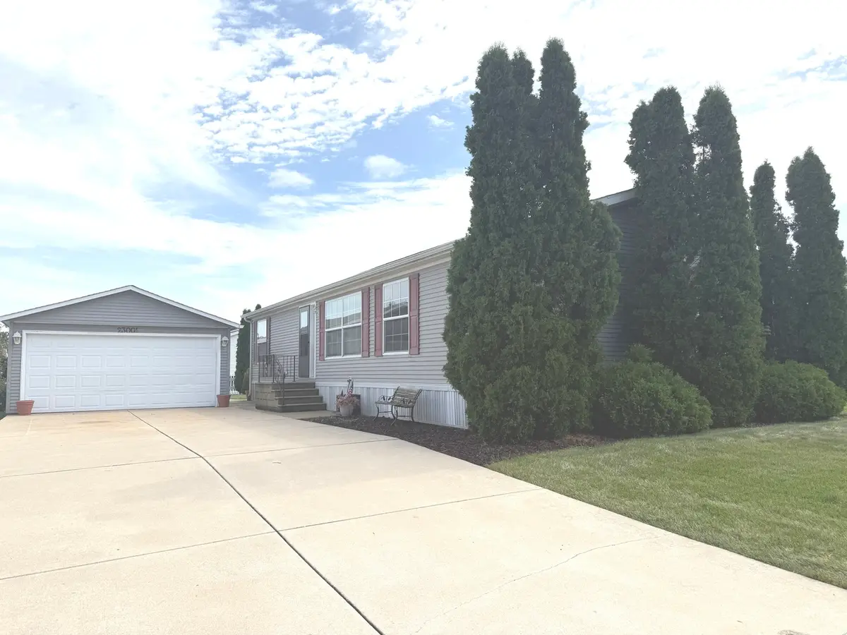 23001 S Cog Hill Lane, Frankfort, IL 60423 - #1