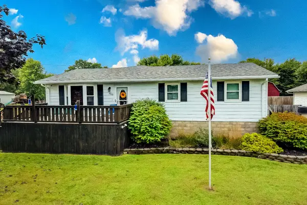 809 N Market Street, Watseka, IL 60970