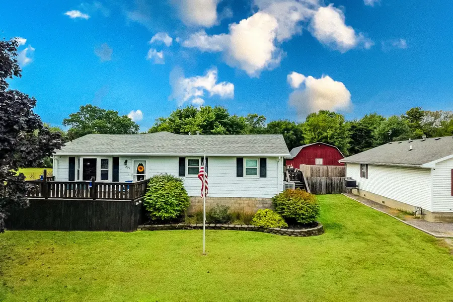 809 N Market Street, Watseka, IL 60970 - #2
