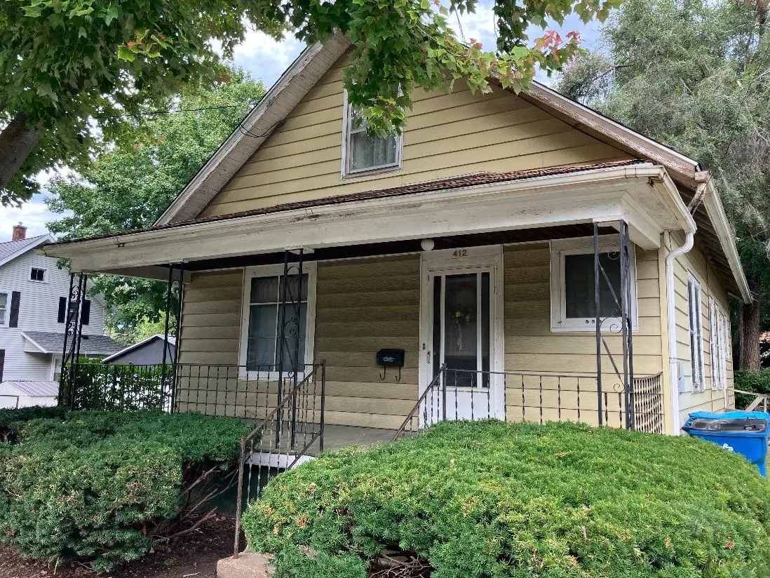 412 Monroe Avenue, Dixon, IL 61021 - #1