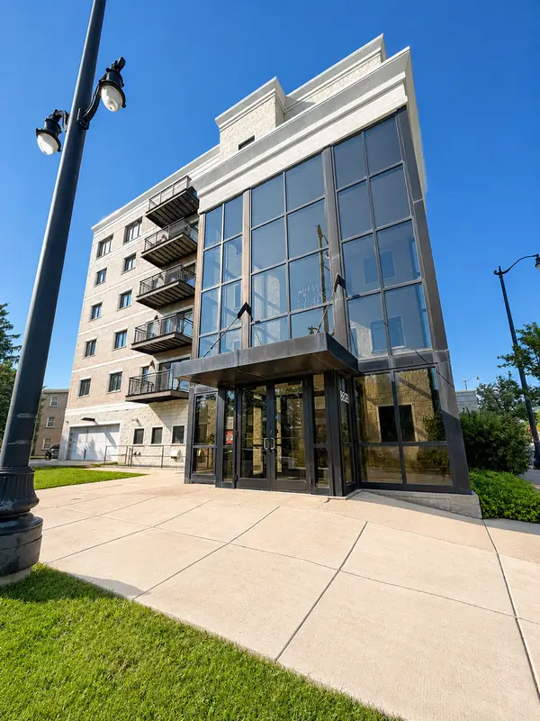 8828 Niles Center Road #301, Skokie, IL 60077