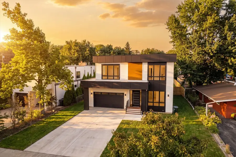4708 Laurel Avenue, Glenview, IL 60025 - #3