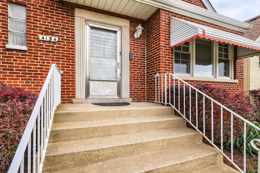 4134 W 58th Street, Chicago, IL 60629 - #3