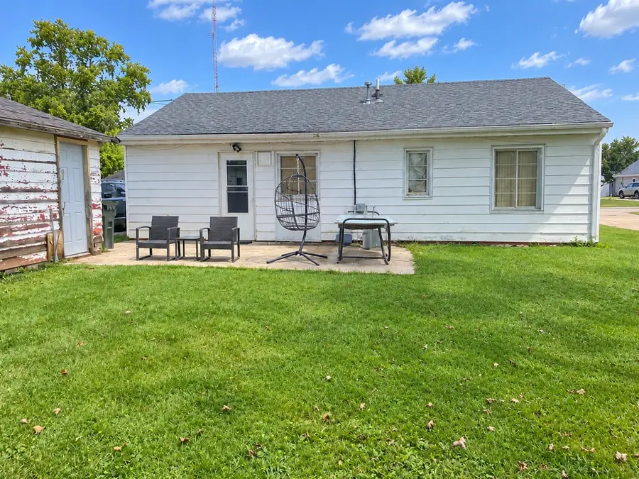 1109 Harvey Drive, Sterling, IL 61081 - #3