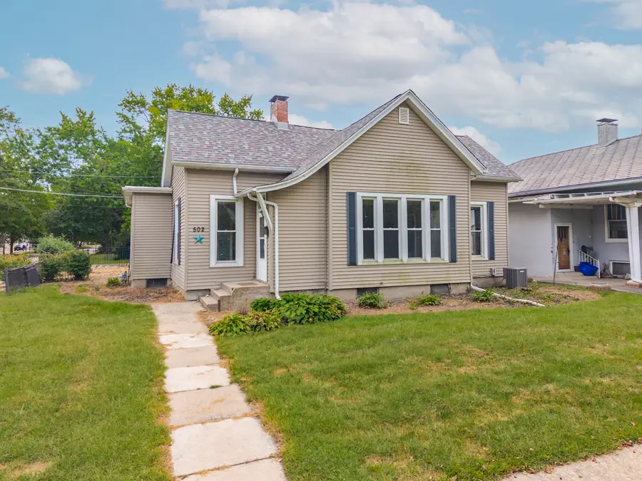 502 W Grove Street, Pontiac, IL 61764 - #2