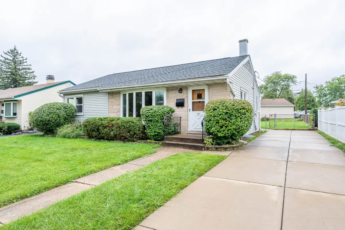 104 N Warrington Road, Des Plaines, IL 60016 - #1