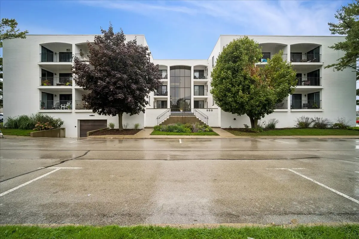500 Lake View Avenue #2B, Highwood, IL 60040 - #1