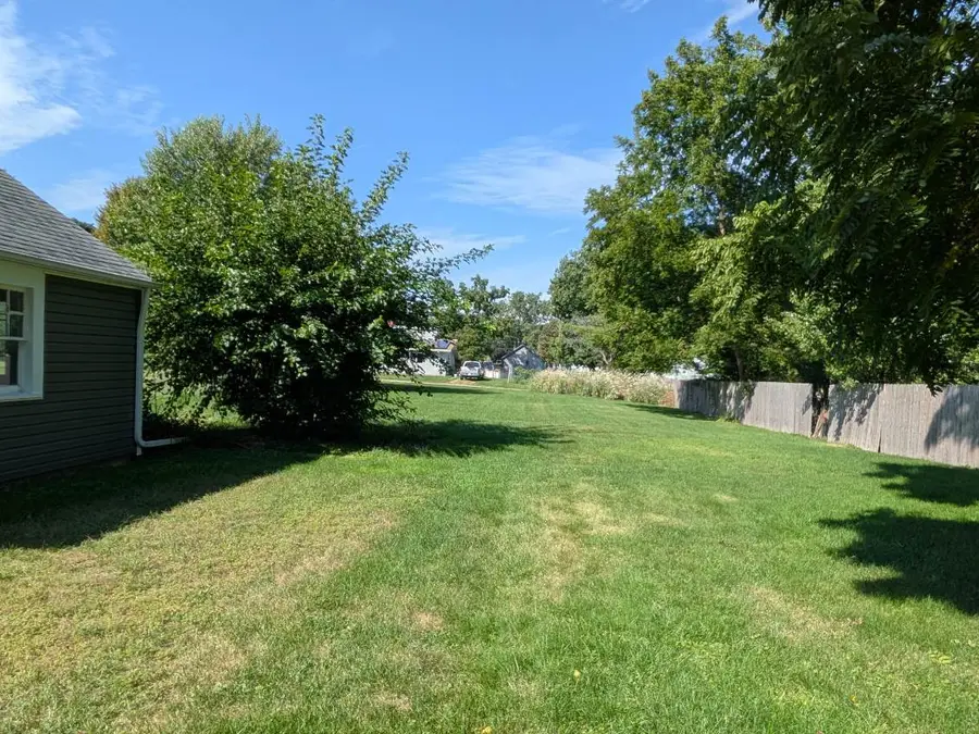 208 N Commercial Street, Baileyville, IL 61007 - #3