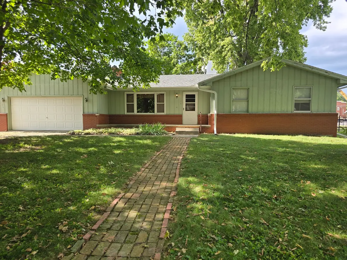 125 S Fisher Street, McLean, IL 61754 - #1