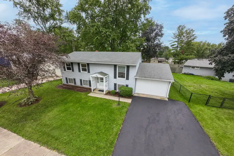 106 E Dresser Road, Dekalb, IL 60115 - #3