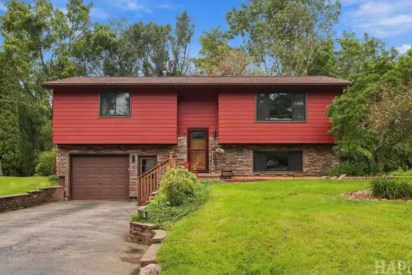 8006 Craig Drive, Wonder Lake, IL 60097