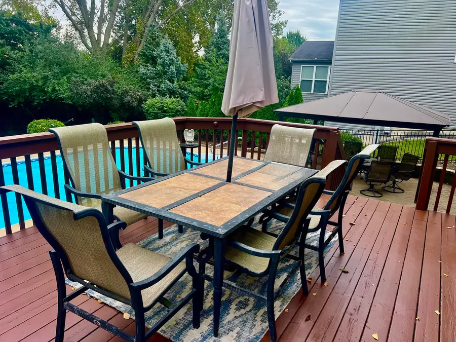 404 Heatherwood Drive, Oswego, IL 60543 - #3