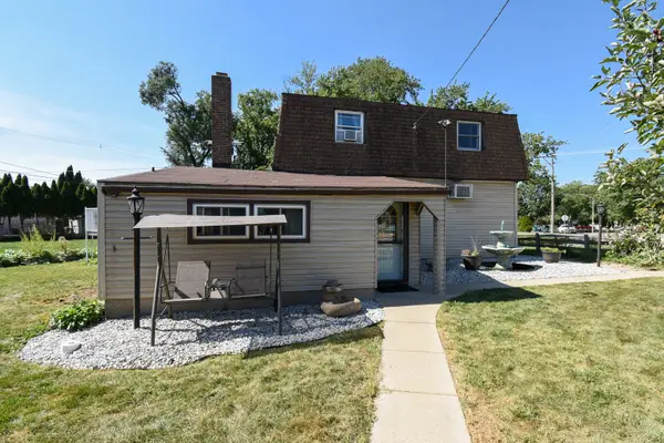 8145 State Road, Burbank, IL 60459