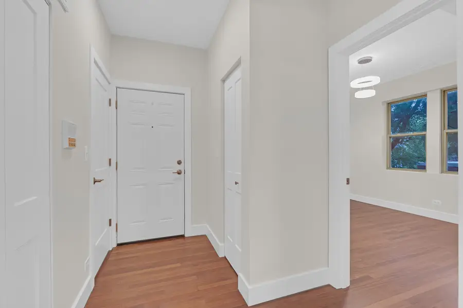 3923 W Ainslie Street #2, Chicago, IL 60625 - #3
