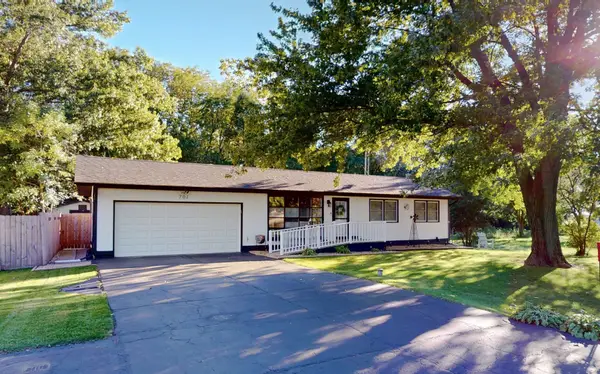 42W701 Star Lane, Sugar Grove, IL 60554