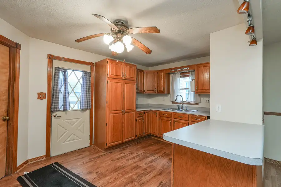136 N Oak Street, Manteno, IL 60950 - #3