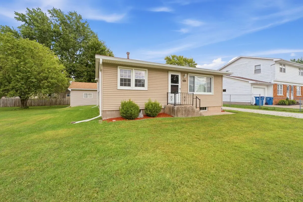 1117 12th Street, Silvis, IL 61282 - #1