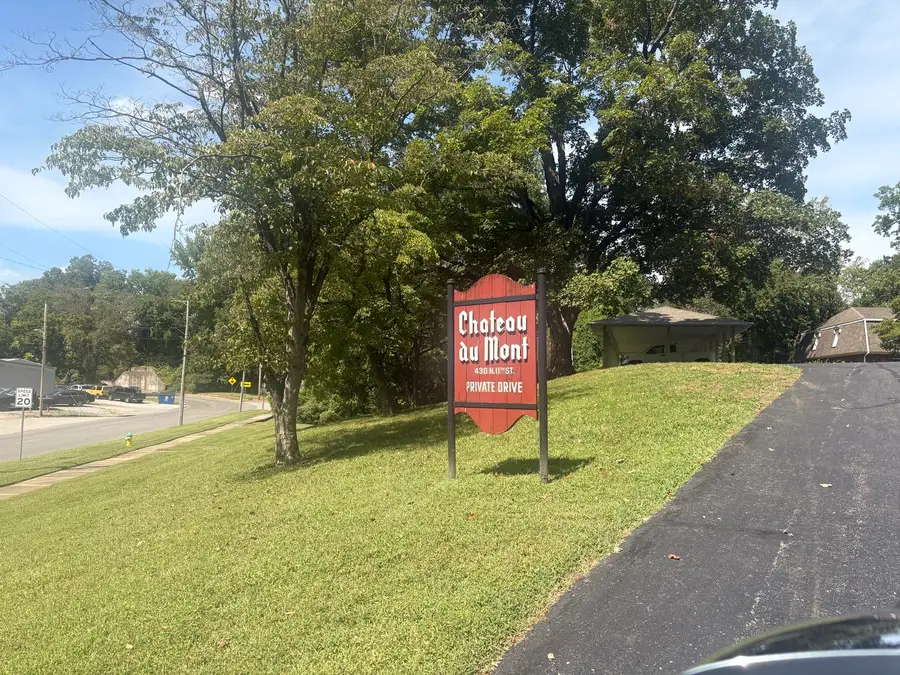 430 N 11th Street #8, Murphysboro, IL 62966 - #2