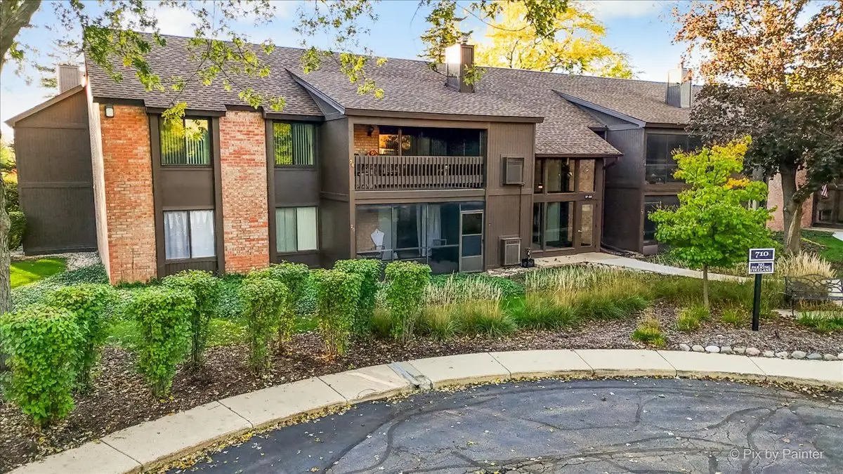 710 Saint Andrews Lane #23, Crystal Lake, IL 60014 - #1
