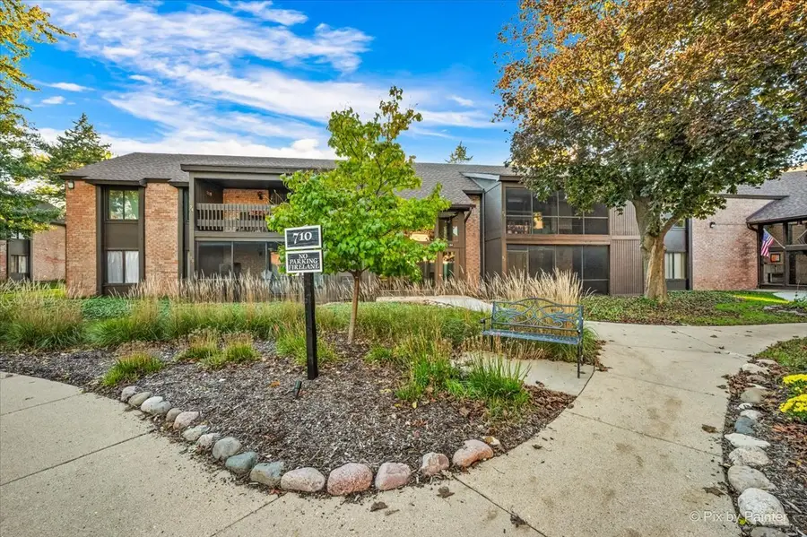 710 Saint Andrews Lane #23, Crystal Lake, IL 60014 - #3