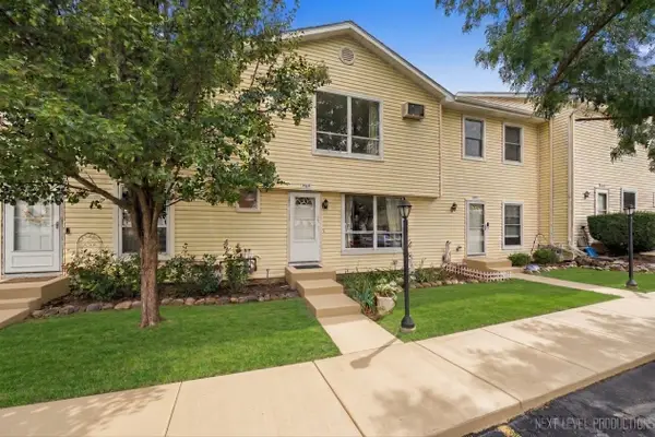 114 Raintree Court, Aurora, IL 60504