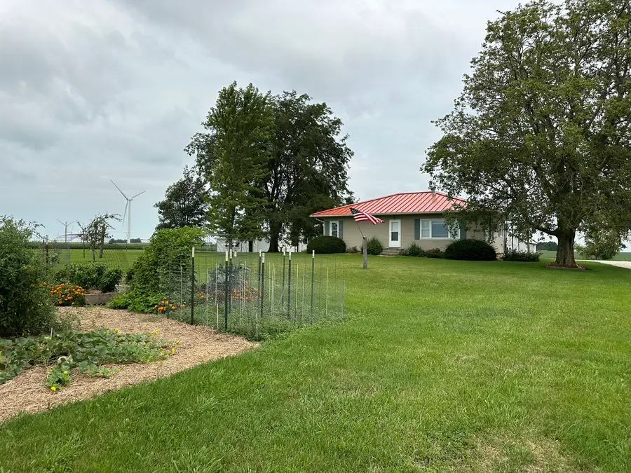 260 E 3300 N Road, Herscher, IL 60941 - #2