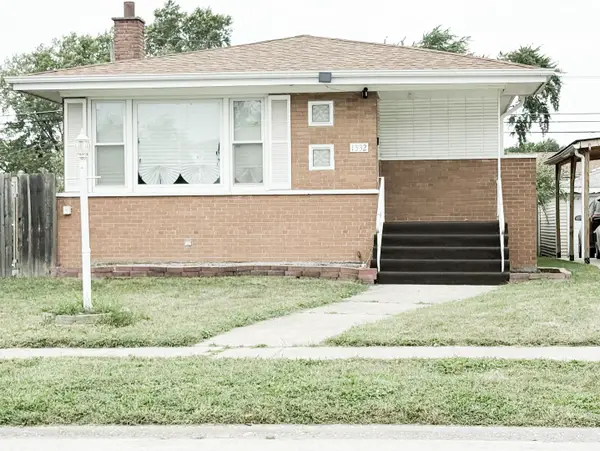 1332 Mackinaw Avenue, Calumet City, IL 60409
