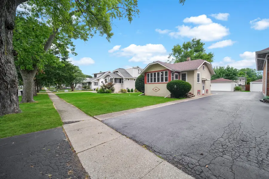 103 N Harvard Avenue, Villa Park, IL 60181 - #3