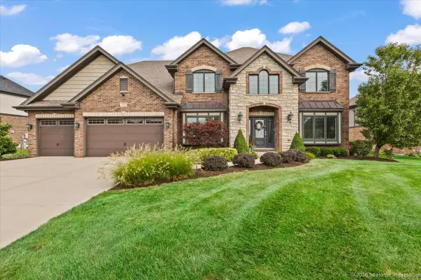 8580 Stone Creek Boulevard, Frankfort, IL 60423