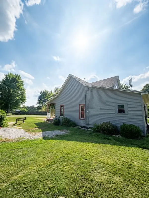 108 E Bissell Street, Tower Hill, IL 62571