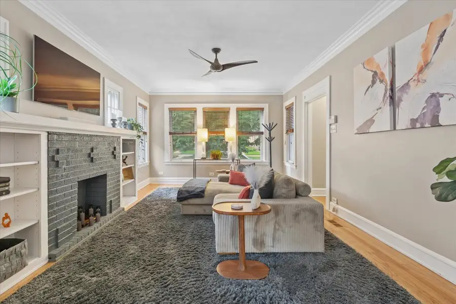 2442 W Berenice Avenue, Chicago, IL 60618 - #2