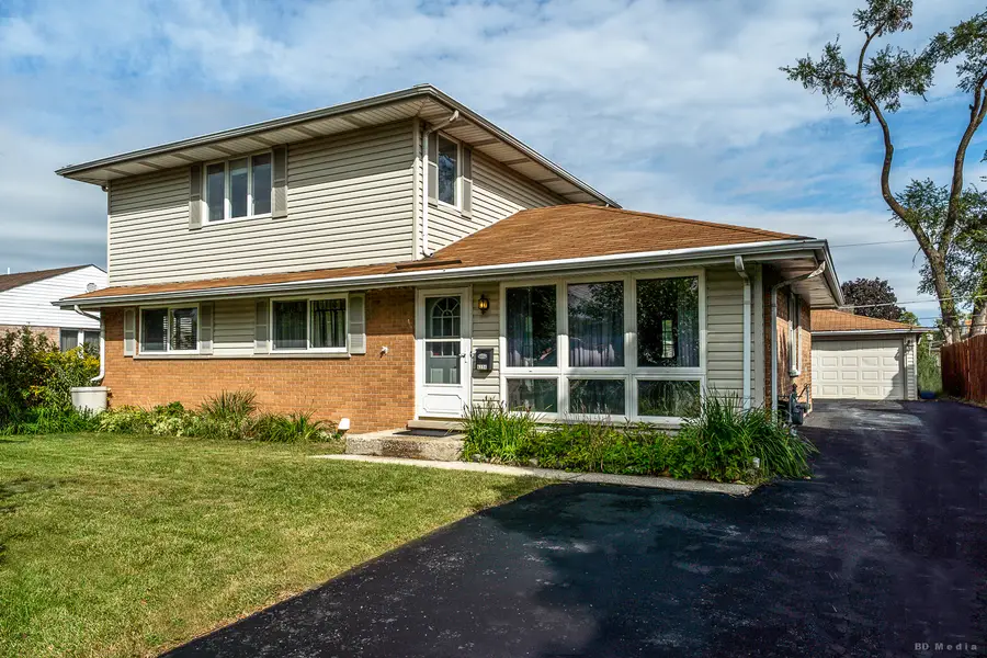6314 W 85th Street, Burbank, IL 60459 - #2