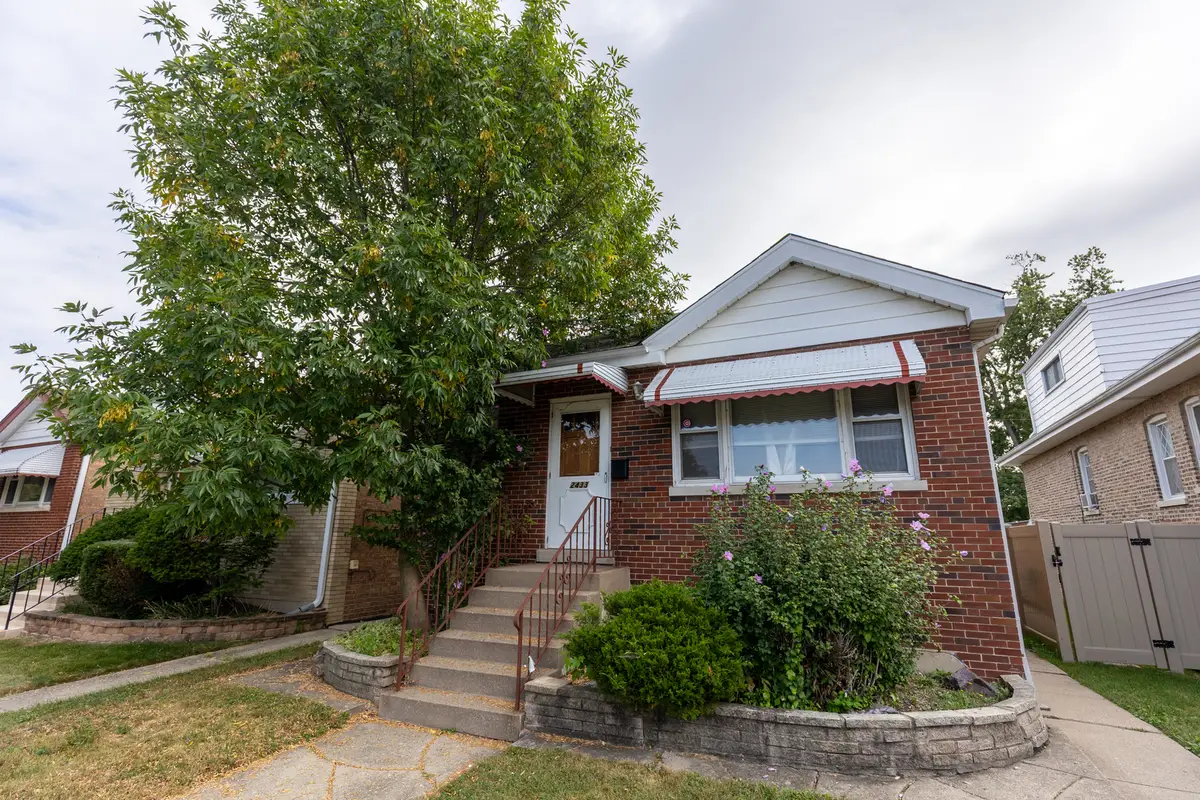 2433 S Keystone Avenue, North Riverside, IL 60546 - #1