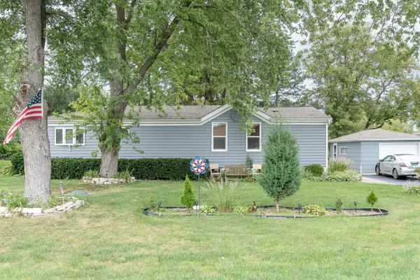 22144 W Cedar Drive, Antioch, IL 60002