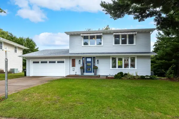 2853 Fairhaven Road, Davenport, IA 50803