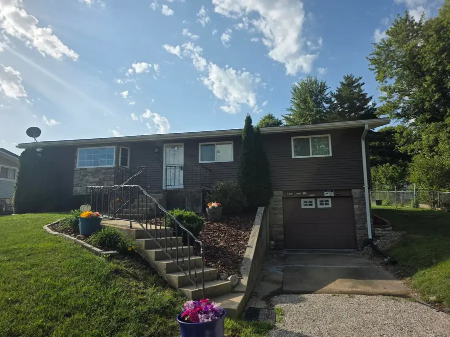 306 E Edwards Street, Payson, IL 62360 - #2