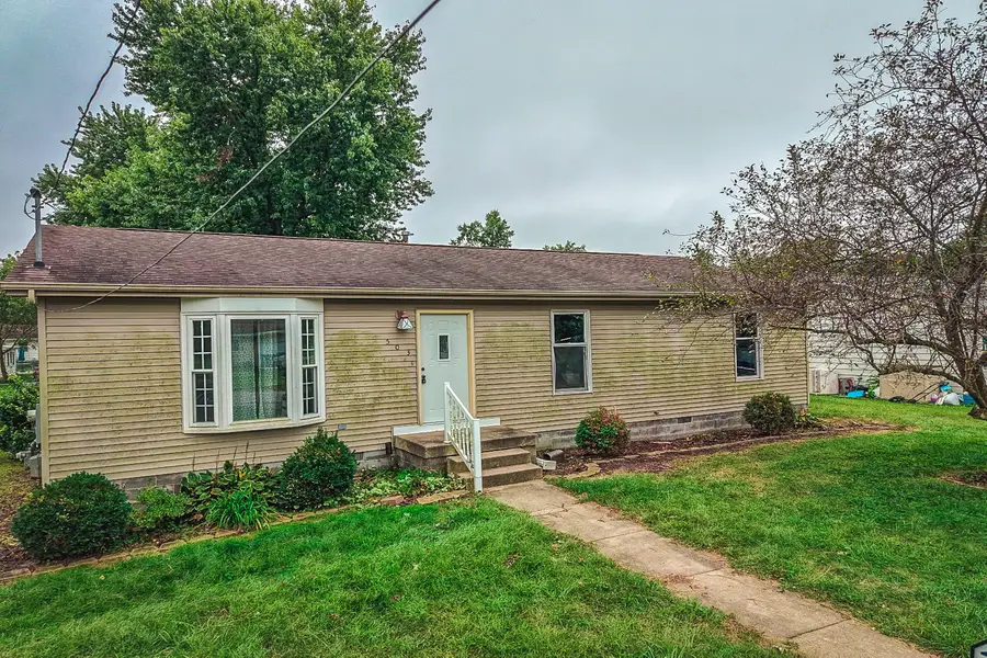 503 W Park Avenue, Watseka, IL 60970 - #2