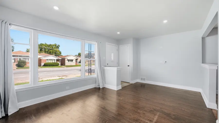 139 W 83rd Street, Chicago, IL 60620 - #2